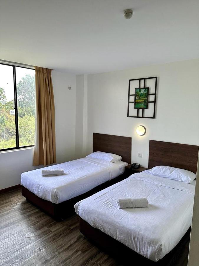 Langkawi Baron Hotel Куа Екстериор снимка