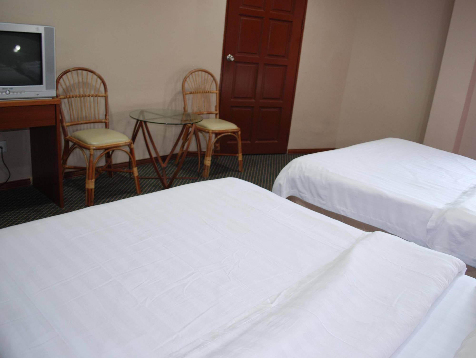 Langkawi Baron Hotel Куа Екстериор снимка