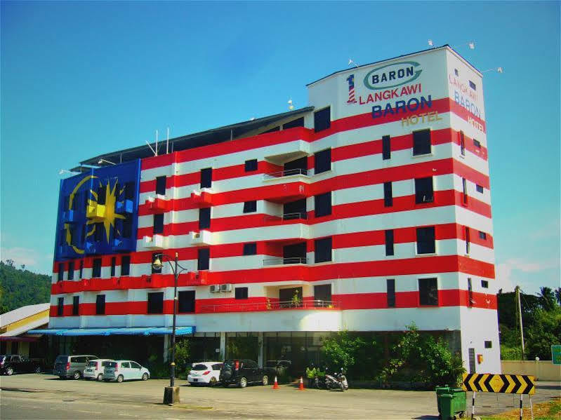 Langkawi Baron Hotel Куа Екстериор снимка